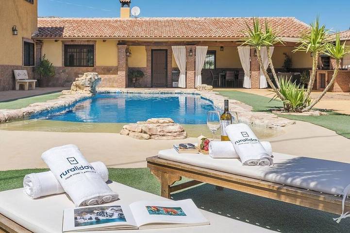 Villa for 13 people - 1