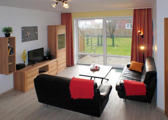 Ferienwohnung für 5 Personen, mit Terrasse und Garten in Gollendorf