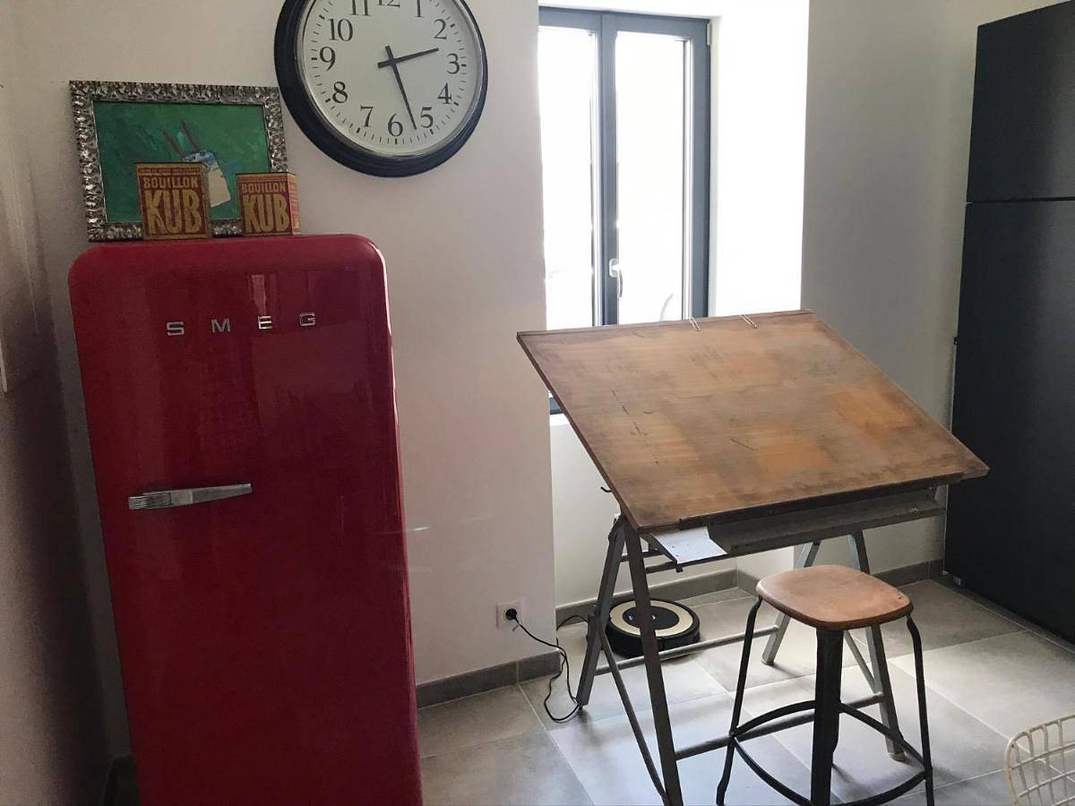 Maison lumineuse avec salon ouvert sur l'extérieur in Saint-Xandre, Région de La Rochelle