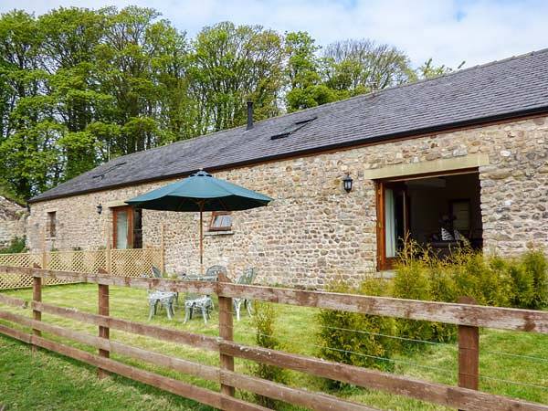 Log cabin for 6 people, with Garden in Lancaster (District)