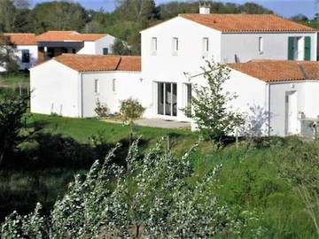 Cottage pour 9 personnes, avec terrasse et jardin dans Plage de La Perroche
