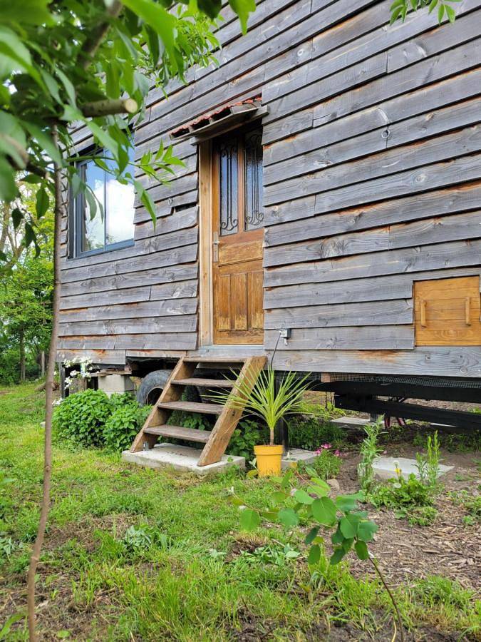 Gîte pour 2 personnes, avec jardin et terrasse, animaux acceptés à Besson - 2