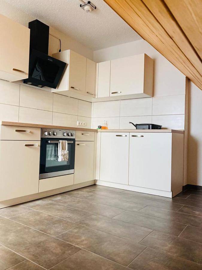 Ferienwohnung für 5 Personen, mit Terrasse und Ausblick in Grünberg - 2