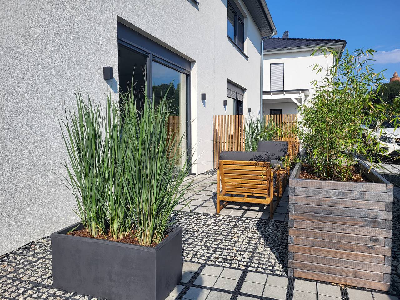 Appartement entier, Appartement 'Schlossterrassen 8a' avec terrasse privée, jardin commun et Wi-Fi in Großer Goitzschesee, Muldestausee