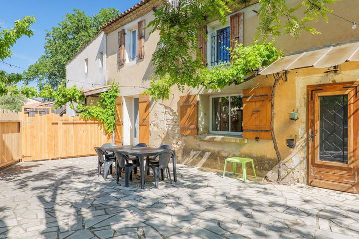 Gîte pour 8 personnes, avec Jardin