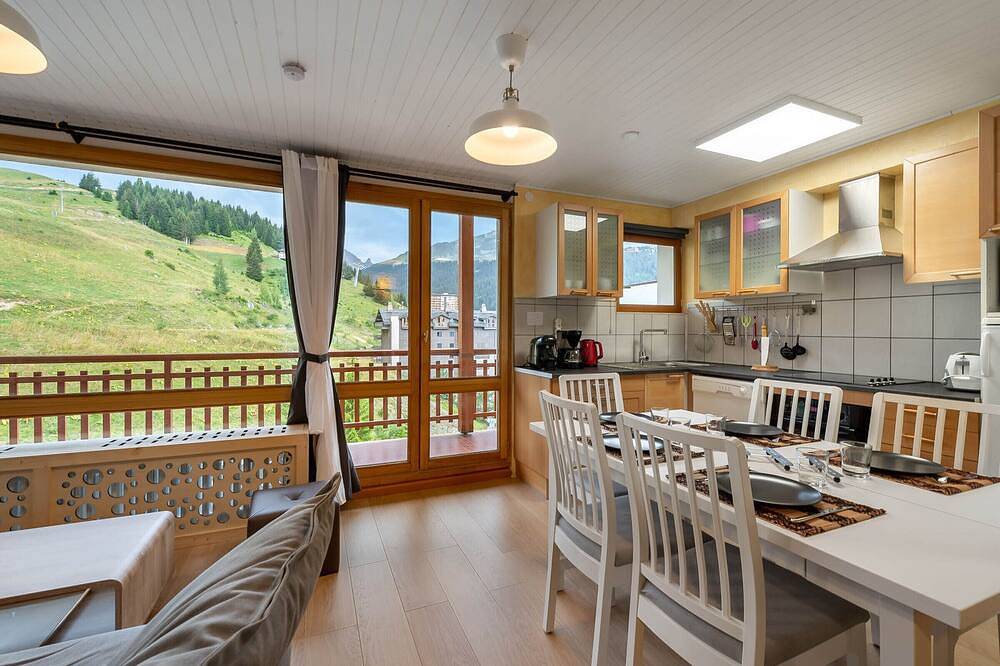 Ganze Wohnung, Modern renoviertes Apartment mit direktem Pistenzugang und Balkon in Courchevel in Courchevel 1650 (Moriond), Saint-Bon-Tarentaise