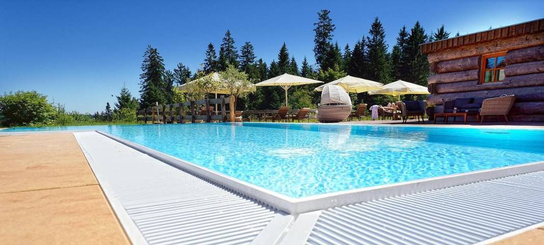 Hôtel pour 2 personnes, avec sauna ainsi que jardin et piscine, animaux acceptés