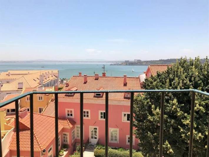 Loft voor 5 personen, met uitzicht en balkon in Lissabon