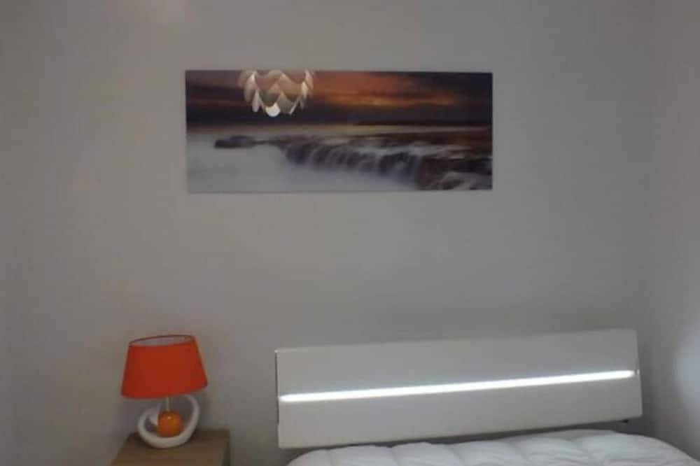 Entire apartment, Residence Miranto - Furnished vintage decor in Châteauroux, Châteauroux region