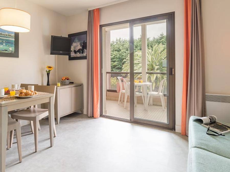 Pierre & Vacances Résidence L'Archipel - Studio 4 personen - Studio 4 Personen - 1 Schlafbereich - Terrasse oder Balkon in Perros-Guirec, Rosa Granitküste