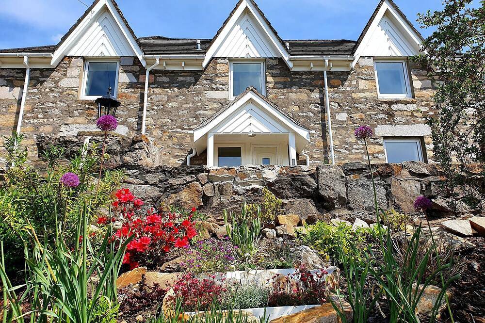 Ganze Wohnung, Elmwood West - Schöne Aussicht, zu Fuß in die Stadt in Pitlochry, Perthshire