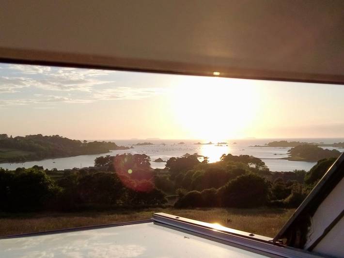 Location de vacances pour 6 personnes, avec terrasse et jardin dans Buguélès - 3