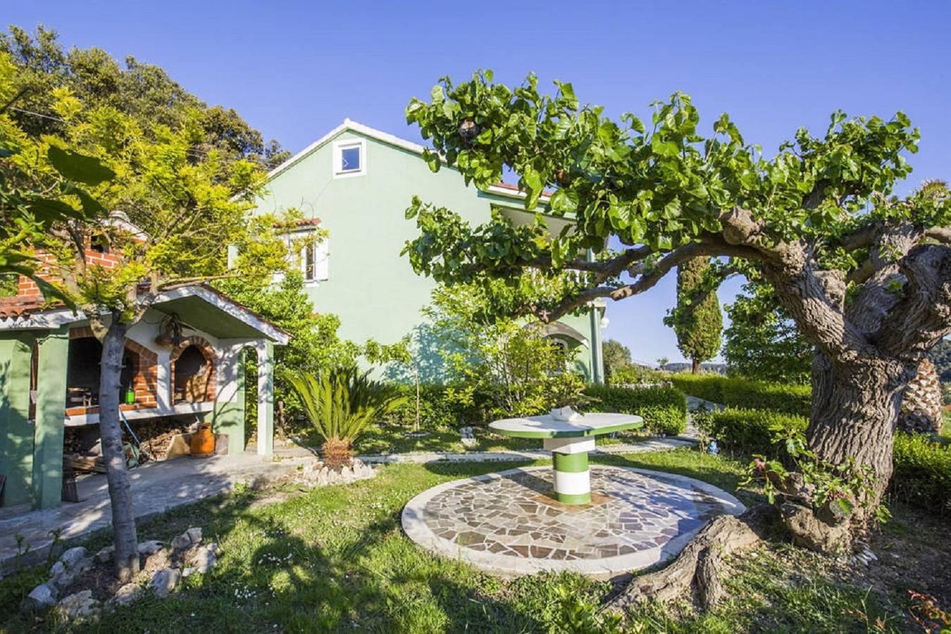 Ganze Wohnung, 2-Zimmer-Ferienwohnung mit Terrasse und Meerblick Kampor (Rab) -a in Kampor, Rab