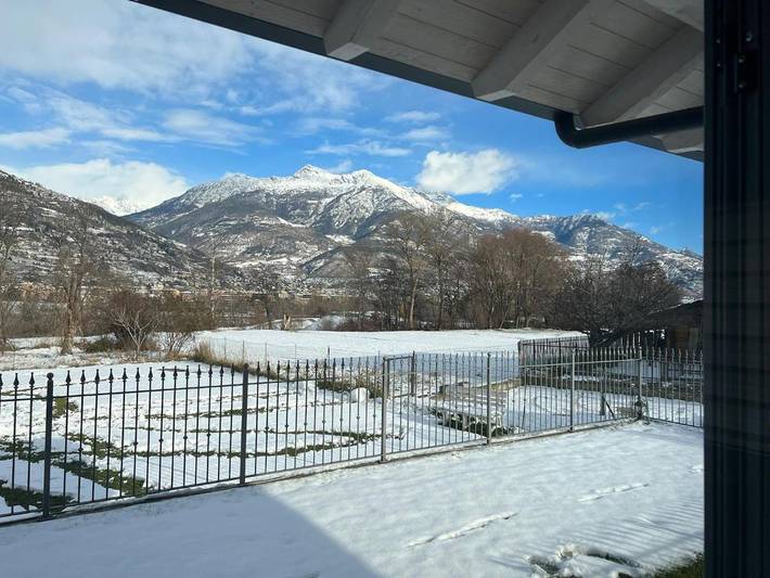 BnB für 2 Personen, mit Ausblick und Garten im Aostatal