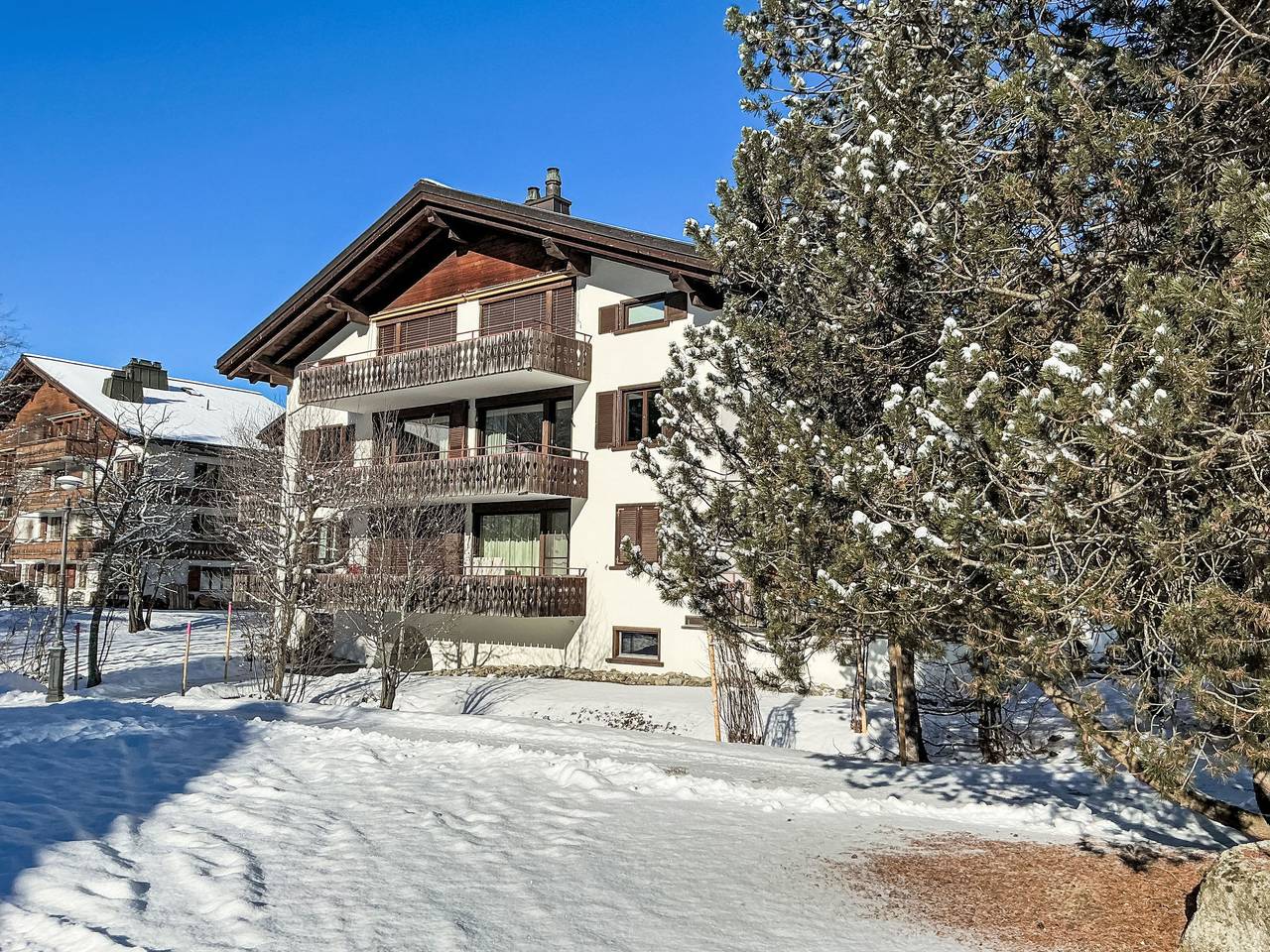 Ganze Wohnung, Paluedaklosters in Klosters-Serneus, Davos Prättigau