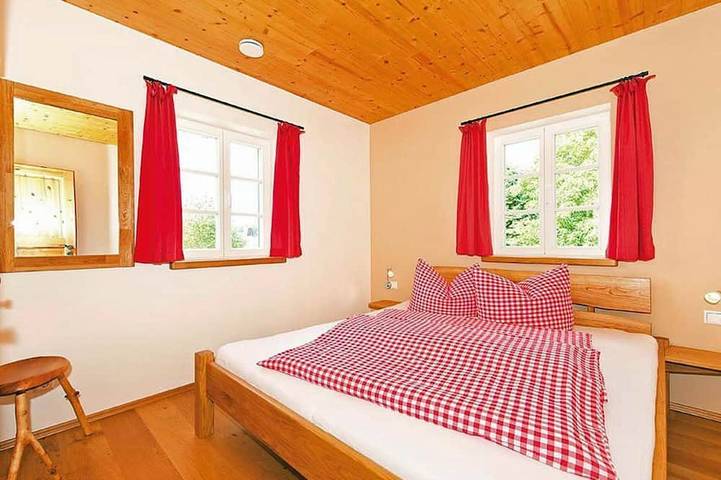 Ferienwohnung für 4 Personen, mit Terrasse und Sauna in Hinterhermsdorf