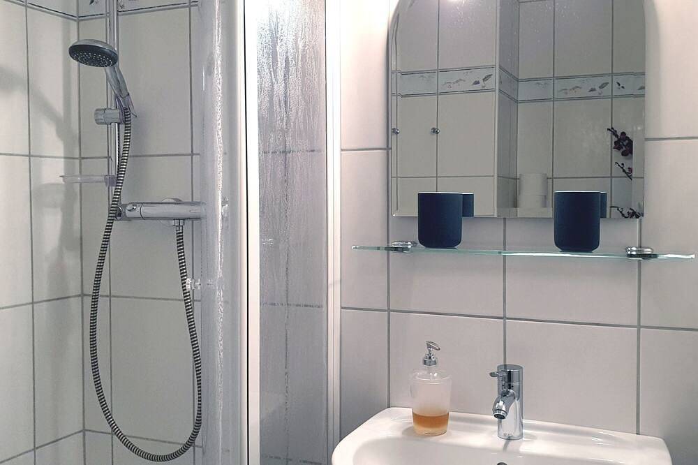 Ganze Wohnung, Ferienwohnung mit fantastischem Blick auf Ostsee, Hafen, Wälder und Felder in Glücksburg, Flensburger Förde