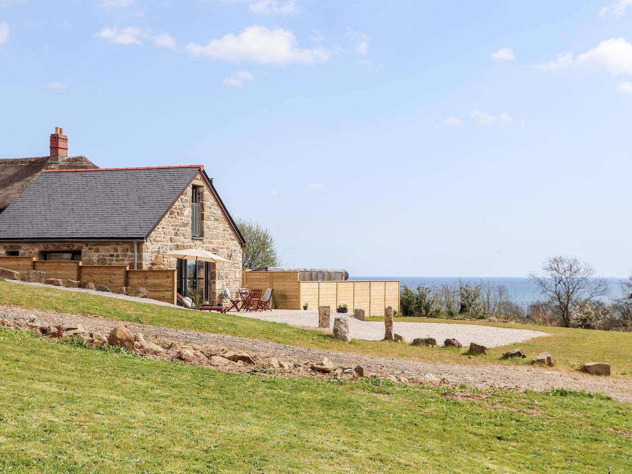 Apple Blossom Barn in Cornwall