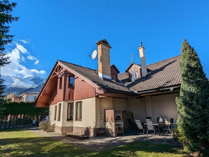 Dom wakacyjny dla 13 osób, z Jacuzzi i Taras oraz Ogród i Sauna w Tatrzańska Łomnica
