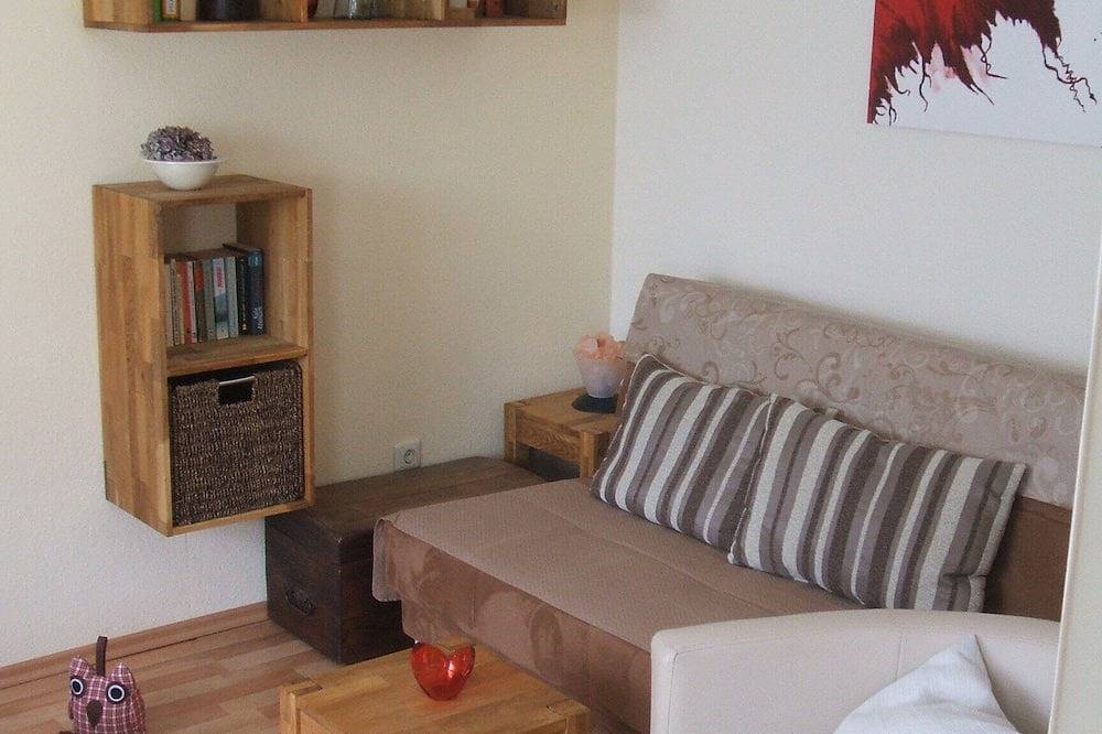 Ganze Wohnung, Helle, gemütliche Wohnung zwischen Nürburgring und Mosel, Natur nah gelegen in Ulmen, Cochem-Zell