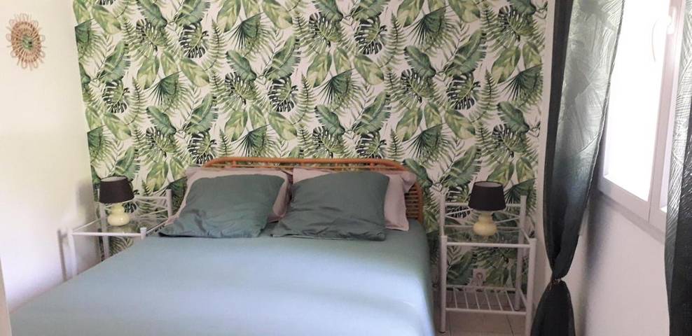 Location de vacances pour 13 personnes, avec terrasse et piscine à Gavaudun - 4