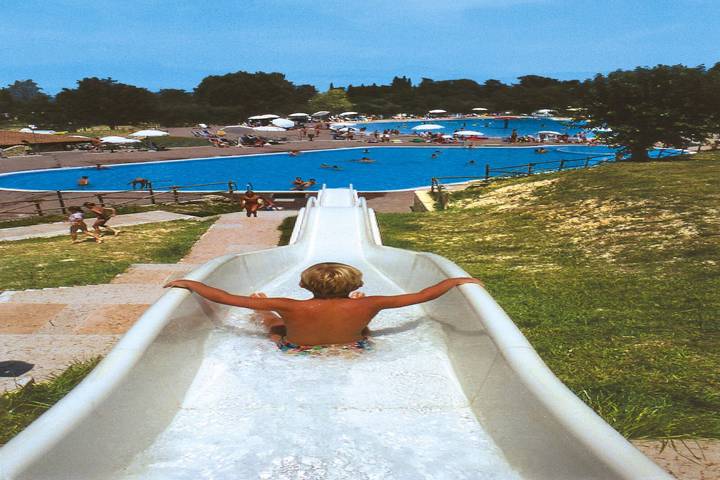 Camping für 6 Personen, mit Garten und Pool in Oberitalienische Seen - 2