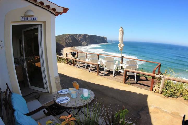 Ferienhaus für 4 Personen, mit Terrasse in Arrifana