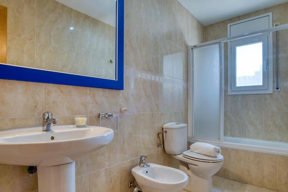 Apartamento entero, Apartamento acogedor en S'agaró con aparcamiento cerca de la playa in S'Agaró, Platja d'Aro