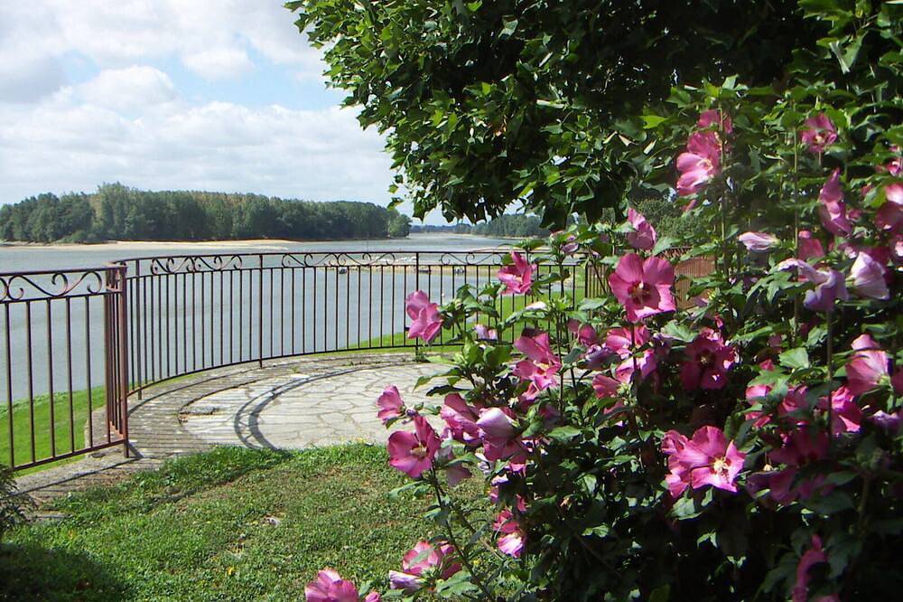Quai Roblan is ideally located on the banks of the Loire, in a peaceful setting! in Ingrandes-le-Fresne-sur-Loire, Valle del Loira