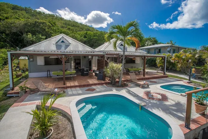 Casa de vacaciones para 4 personas, con jardín además de piscina y terraza - 1