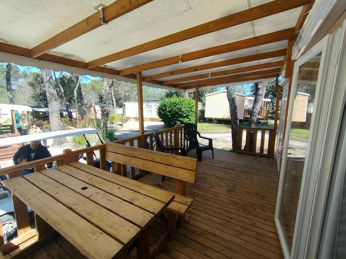 Mobile Home in Nans-les-Pins, Brignoles region