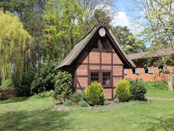 Ferienhaus für 2 Personen, mit Terrasse und Garten sowie Pool, kinderfreundlich