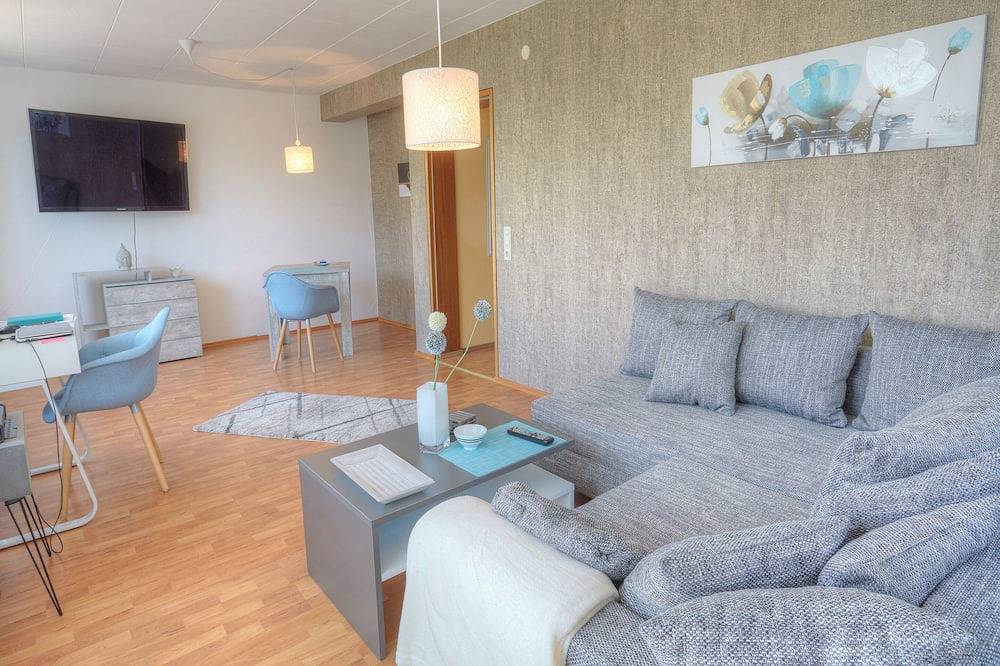 Entire apartment, Two-room apartment for up to 4 people in Ostfildern, Landkreis Esslingen