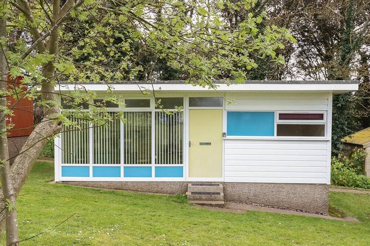 Chalet for 4 people, with garden, with pets in Cromer