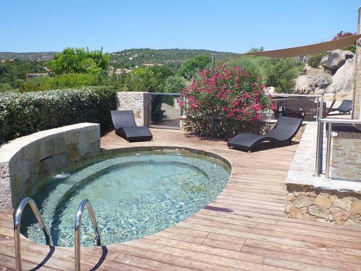 Gîte pour 6 personnes, avec Terrasse et Jardin ainsi que Piscine et Vue dans Tizzano