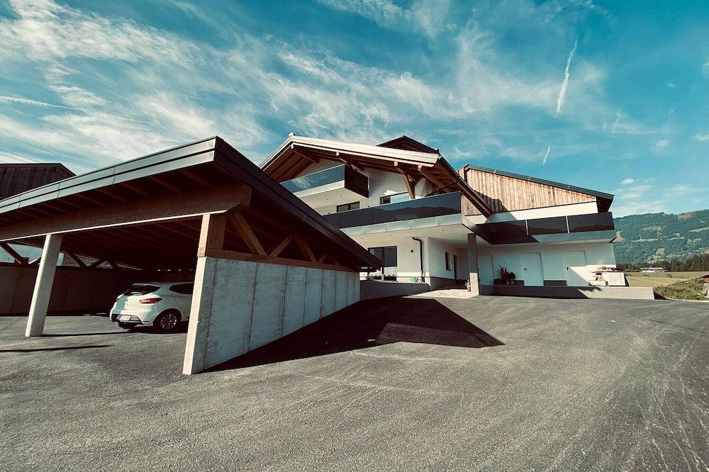 Appartement entier, Appartement de vacances à Saalfelden avec terrasse in Saalfelden am Steinernen Meer, Alpes de Kitzbühel