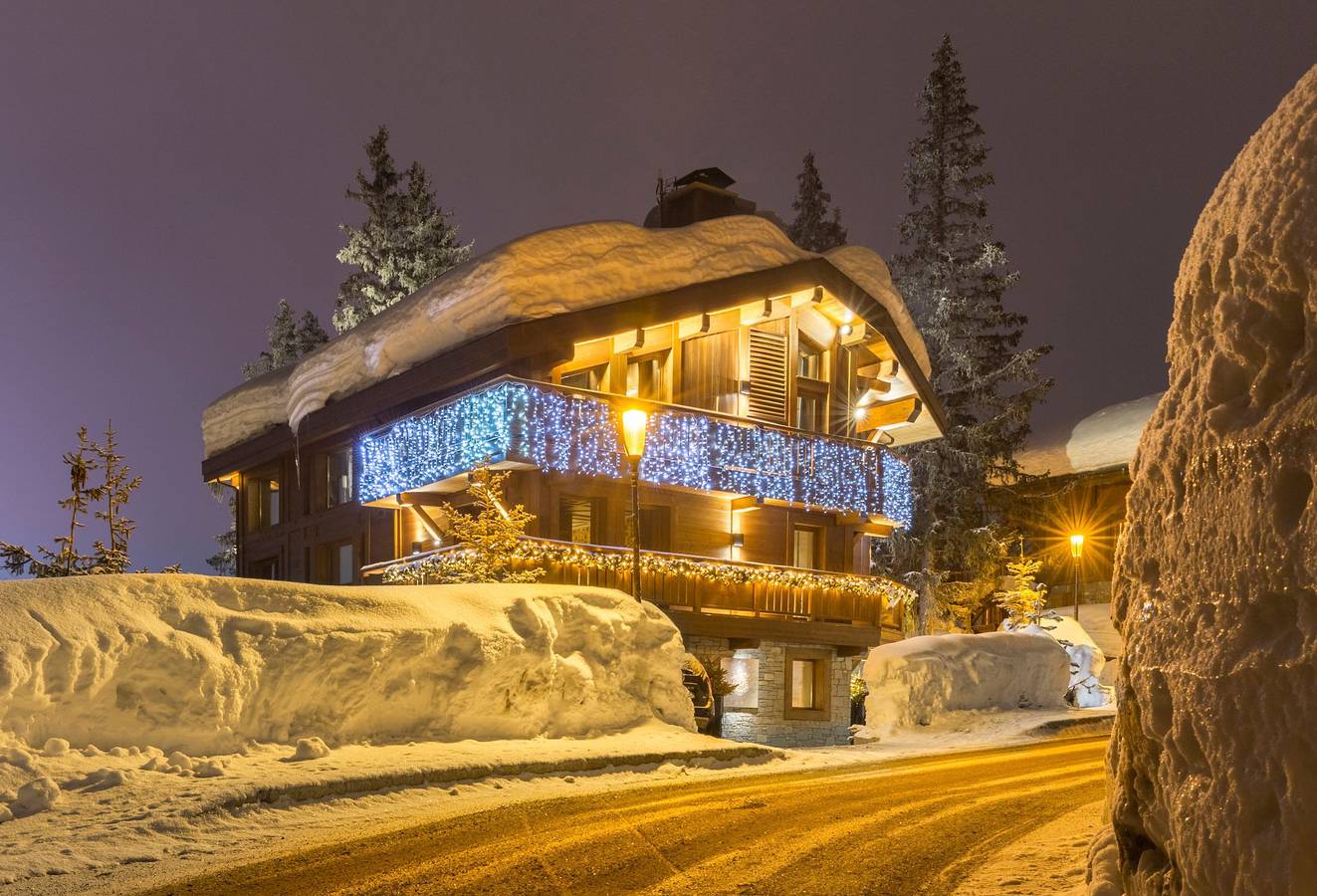 Glamourous Courchevel Chalet | 5 Bedrooms | Chalet Diamant | Private Gym & Sauna in Courchevel 1850, Saint-Bon-Tarentaise