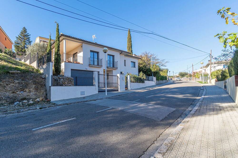 Jouvacations Villa domenec Rodil in Figueras, Alt Empordà