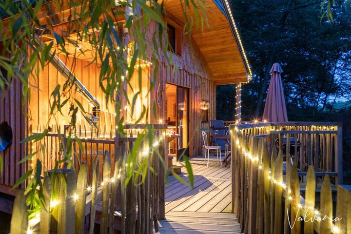 Chalet pour 2 personnes, avec jardin et jacuzzi