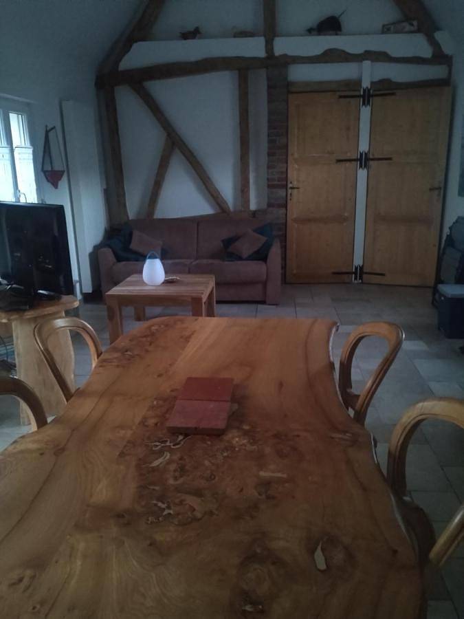 Gîte pour 2 personnes, avec jardin et vue à Mons-Boubert