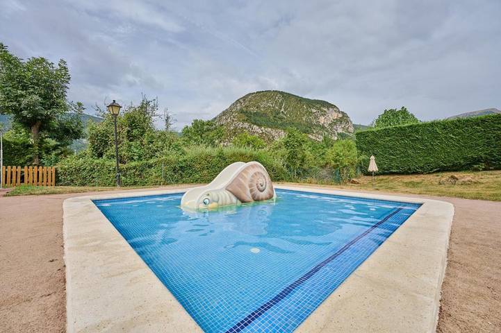 Parc de vacances pour 4 personnes, avec balcon et piscine ainsi que jardin et vue en Espagne - 4