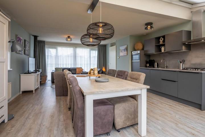 Villa für 6 Personen, mit Seeblick und Terrasse sowie Balkon/Terrasse und Sauna in Zeeland - 3