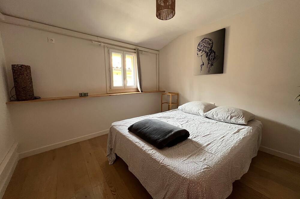 Entire apartment, Hypercenter lovely duplex with Terrace Clim Wifi in Aix-en-Provence, Aix-en-Provence region