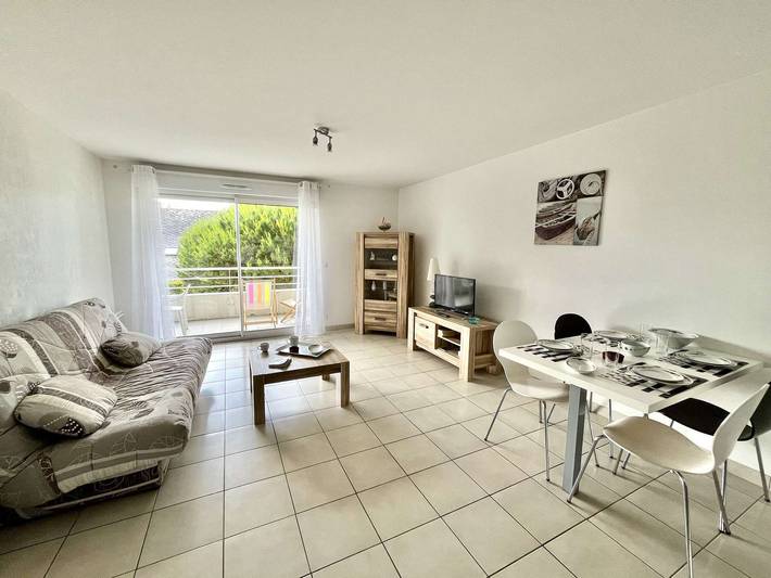 Ganze Wohnung, Étel - 2-Zimmer-Wohnung mit Balkon und Parkplatz, strandnah in Étel, Côte des Mégalithes