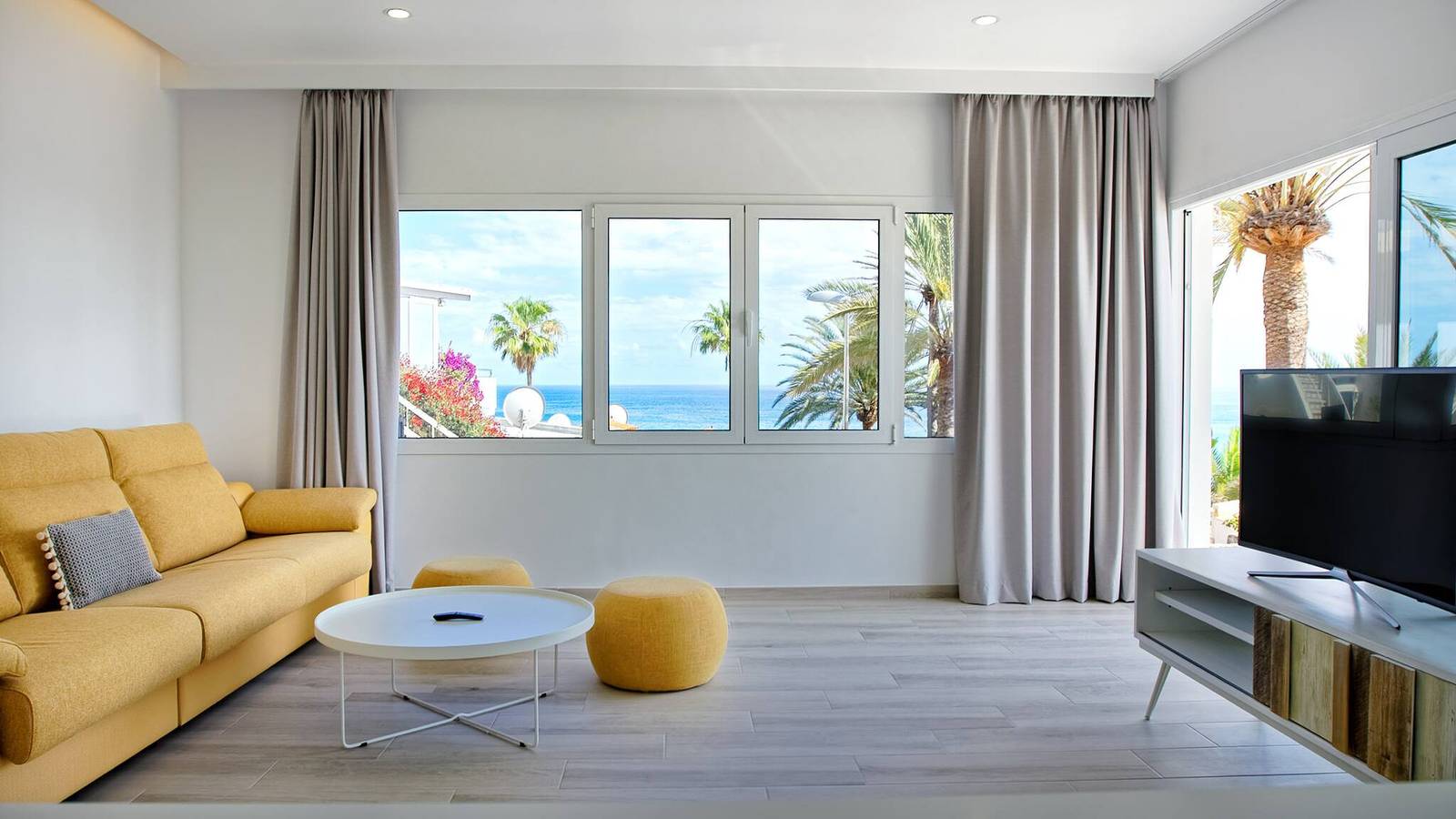 3.4 Deva Beach - Oceanview luxury 1 bedroom Villa in San Agustin, San Bartolomé de Tirajana