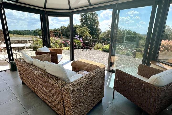Maison de vacances pour 6 personnes, avec Jacuzzi et Terrasse ainsi que Jardin et Vue
