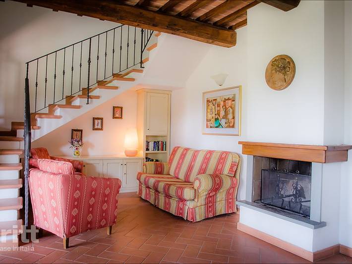 Location de vacances pour 8 personnes, avec terrasse ainsi que balcon/terrasse et piscine à Montespertoli - 2