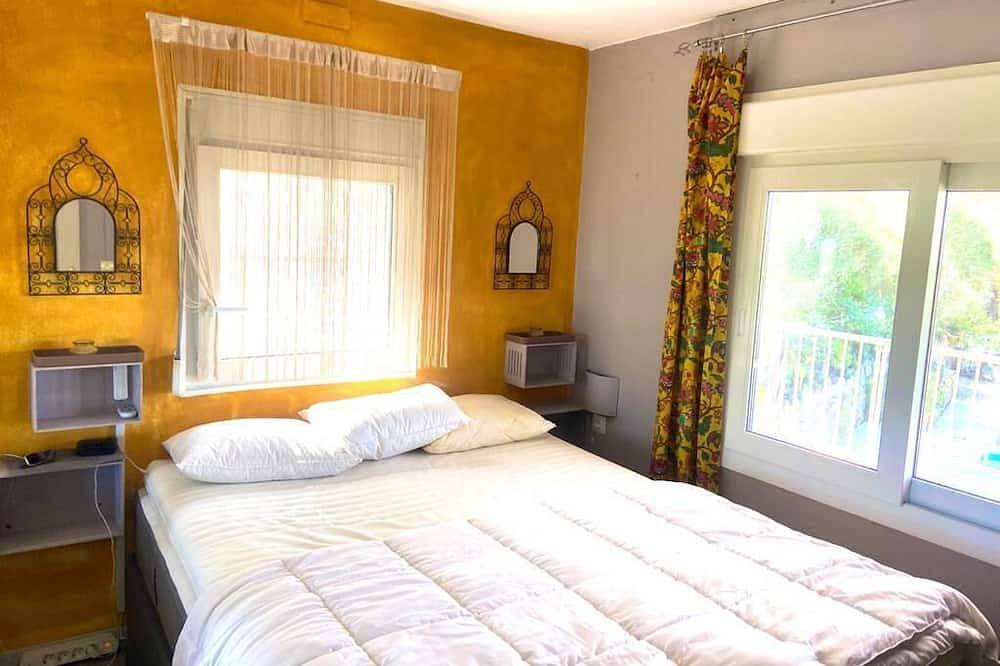 Atemberaubende 1 Schlafzimmer Hütte mit privatem Pool und Bbq Perfekt für Paare in Cómpeta, Costa del Sol