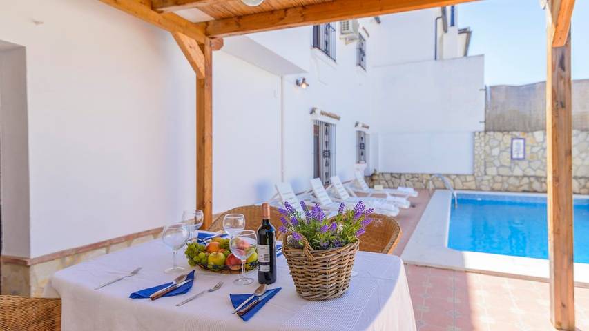 Casa rural para 10 personas, con balcón/terraza y piscina en El Bosque - 2