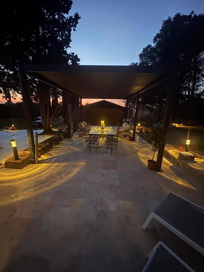 Location de vacances pour 2 personnes, avec piscine et jardin à Saint-Julien - 3